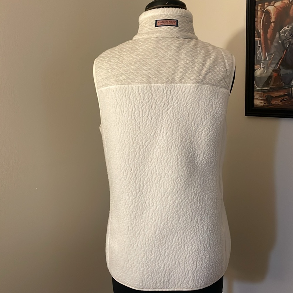 Vineyard Vines white and grey vest-Small - Picture 3 of 4